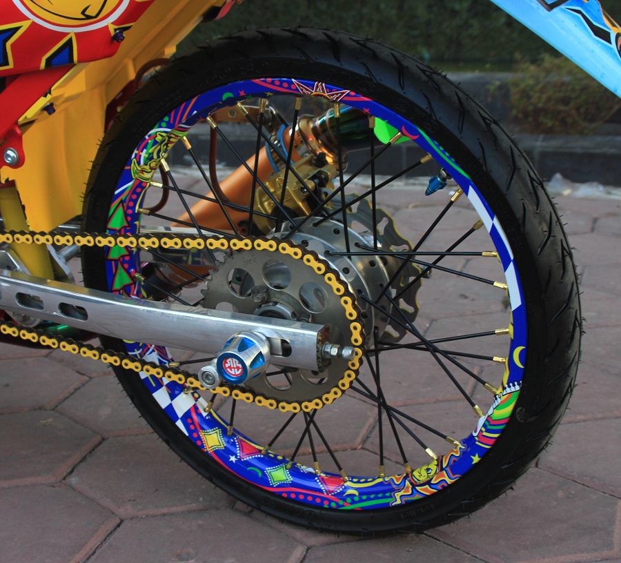 modifikasi satria fu 2008 - Pelek (Ditato Nuansa Racing)