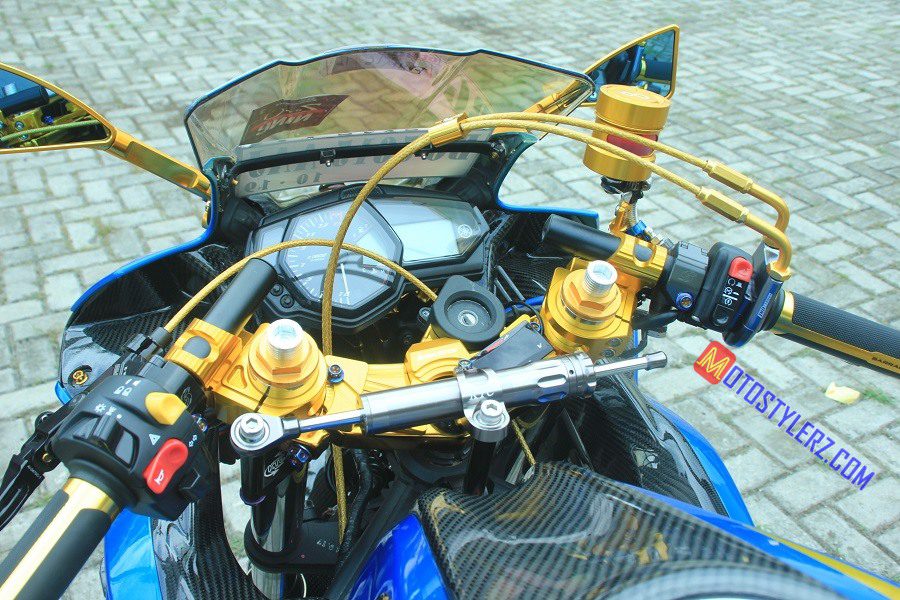 Modifikasi Yamaha R25 : Stang (Mewah Bareng Aseso Gold)