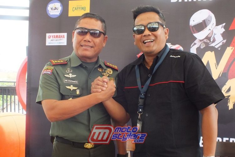 Dankodiklatad (Letnan Jenderal TNI A M Putranto, S.Sos) & Tries Pondang S (Marketing Officer Super Adventure Region Bandung)