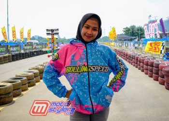 Eca Sabana-Tetap Trendy & Sporty Bareng Jacket Rolling Speed