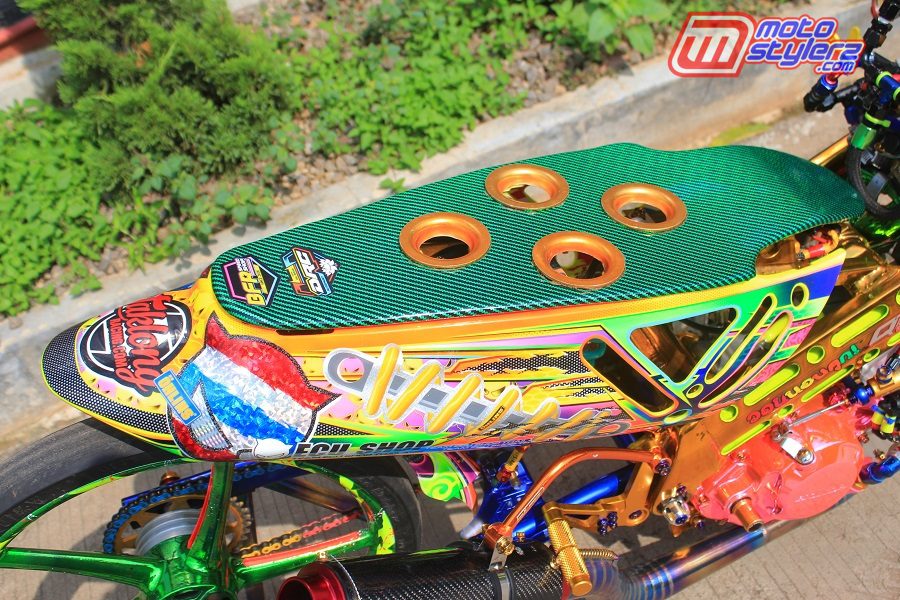 Bodiwork-Diramu Modis Bareng Tato Grafis, Kental Aroma Drag Thailook