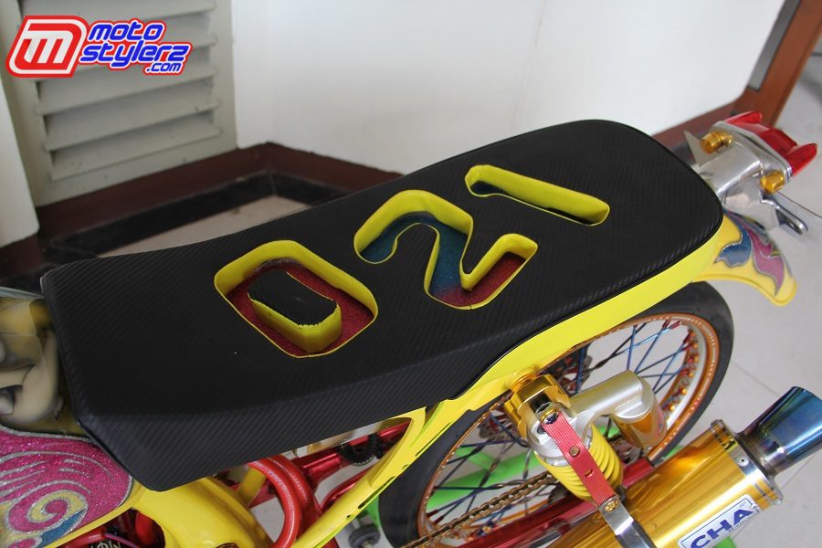 Custom Seat-Wajib Tipis Berperawakan Coak
