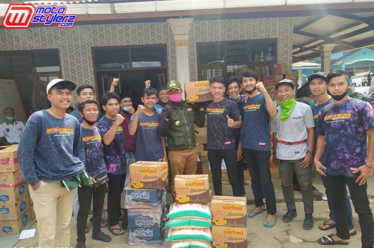 Sukabumi Pure Thailook Gelar Baksos Banjir Bandang-Diterima Langsung Kepada Desa Cibuntu (Sukabumi)