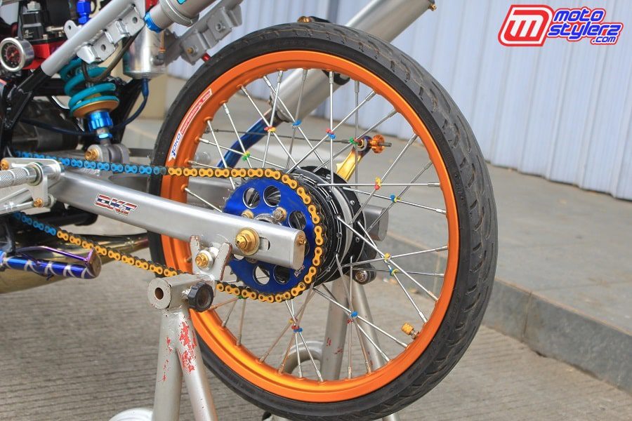 Penggerak Belakang-Dikawal Tromol Coak Kaze