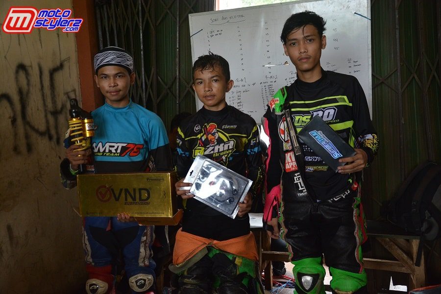 Peraih Give Away-Mendapatkan Parts Racing Dari Sponsor, Jadi Penyemangat Seluruh Peserta