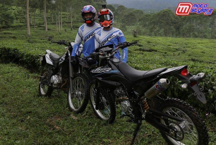 Wawan Tembong dan Akbar Taufan-Bangga Berikan Coaching Clinic WR 155 R