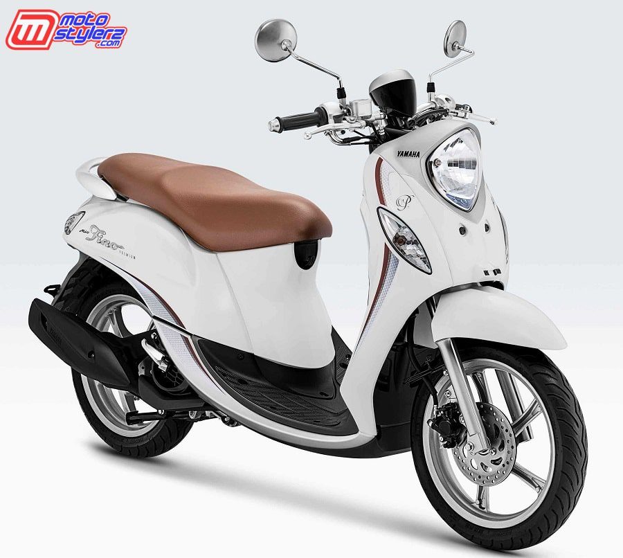 White Latte-Menonjolkan Warna Dominan Putih