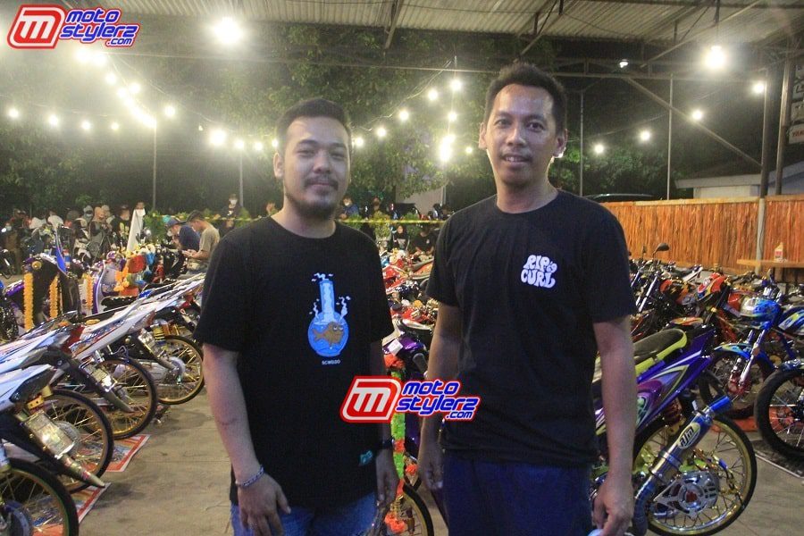 Zizifauzi (Manager Nolimit Cafe & Yudi Hakim Owner Nolimit Cafe)-Dukung Terus Modifikasi Plat BG