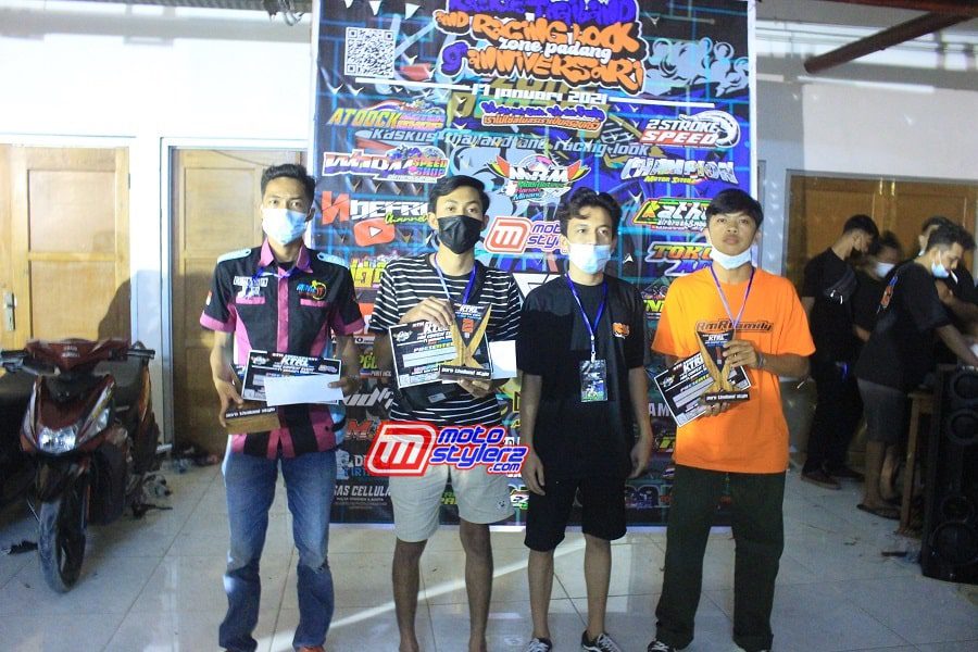 Juara Thailook Proficient-Diserahkan Oleh Bro Jody