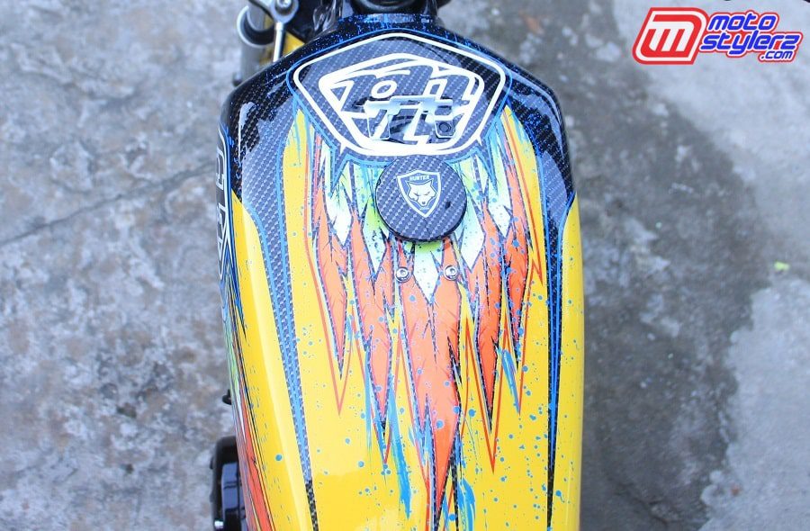 Fuel Tank-Trendi Bercorak Troy Lee Design