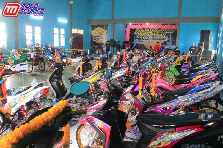 Mini Contest Cirebon-Sukses Obati Kerinduan Modifikator Plat E