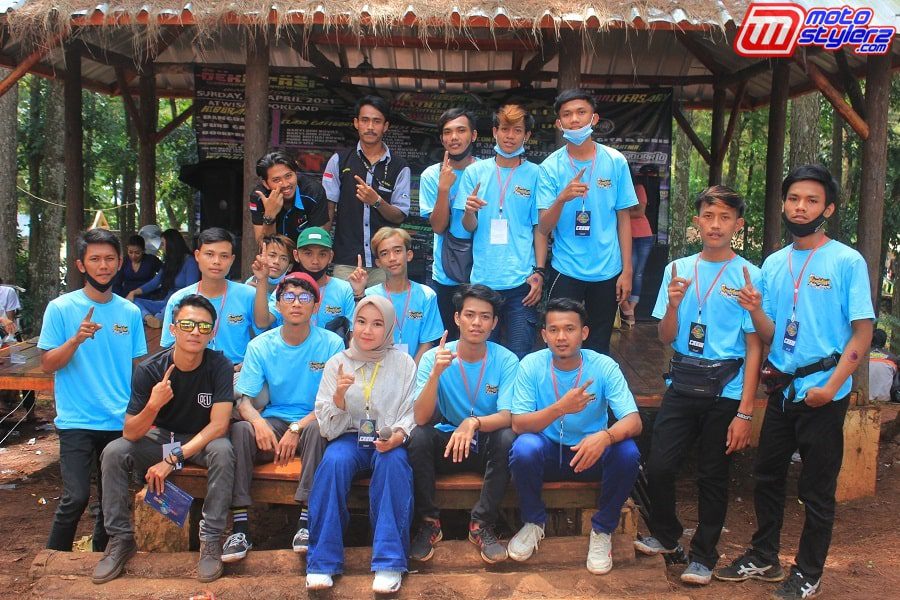 Big Fams Revolution Style Simple Mothai Cianjur-Kompak Warnai Dunia Otomotif Cianjur Raya