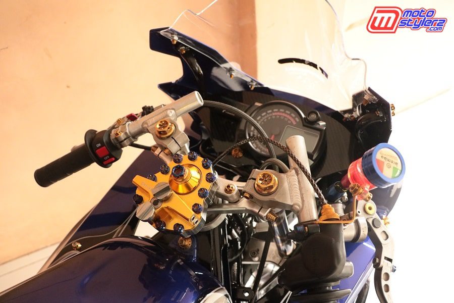 Stang Jepit-Keren Bertabur Aseso