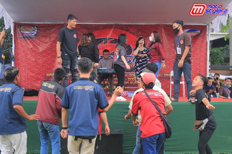 Joget Bikers-Paling Dinantikan, Dihibur Oleh Sis Ica & Sis Devi