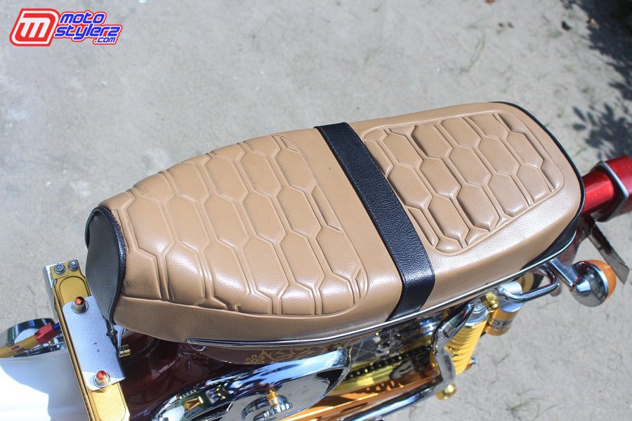Custom Seat-Comot Bahan MB Tech, Bergaya Retro Fashion