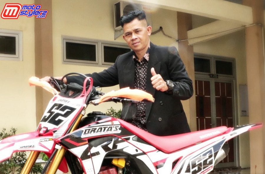 H.Aan Anwar Sihabudin.SH.,S.IP.,M.Si-Hobby Garuk Tanah Jalan Terus