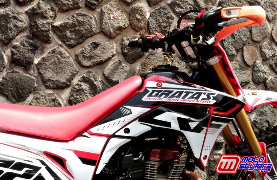 Uniform-Dijantani Custom Decal by Seven One