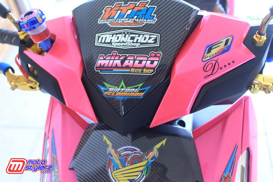 Visor Kedok Depan-Berlapis Karbon Laminasi