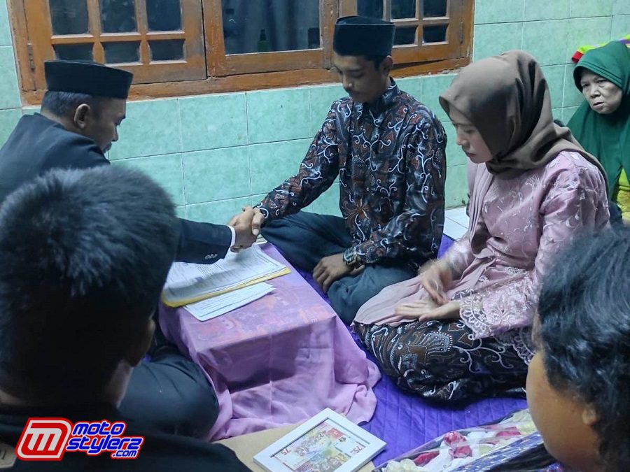 Prosesi Akad Nikah-Dihadiri Keluarga Mempelai, Mengedepankan Prokes
