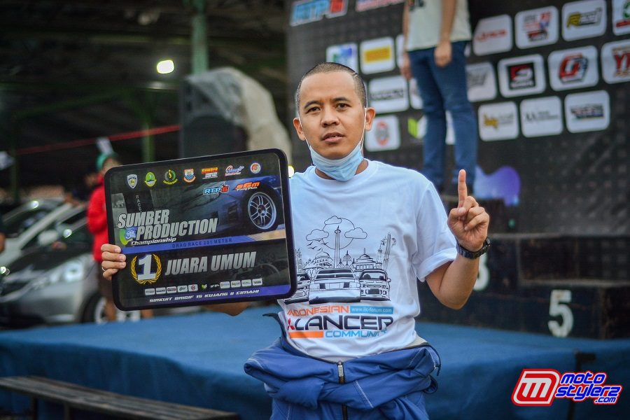 Deni Donuts- Berhasil Pertahankan Gelar Juara Umum