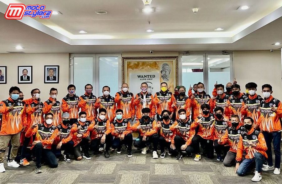 Pelepasan Kontingen Atlit DKI Jakarta PON XX Papua oleh Ketua DPRD DKI Jakarta Prasetyo Edi Marsudi