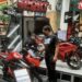 Pengunjung Mendapat Penjelasan Fitur & Keunggulan New Honda CBR150R