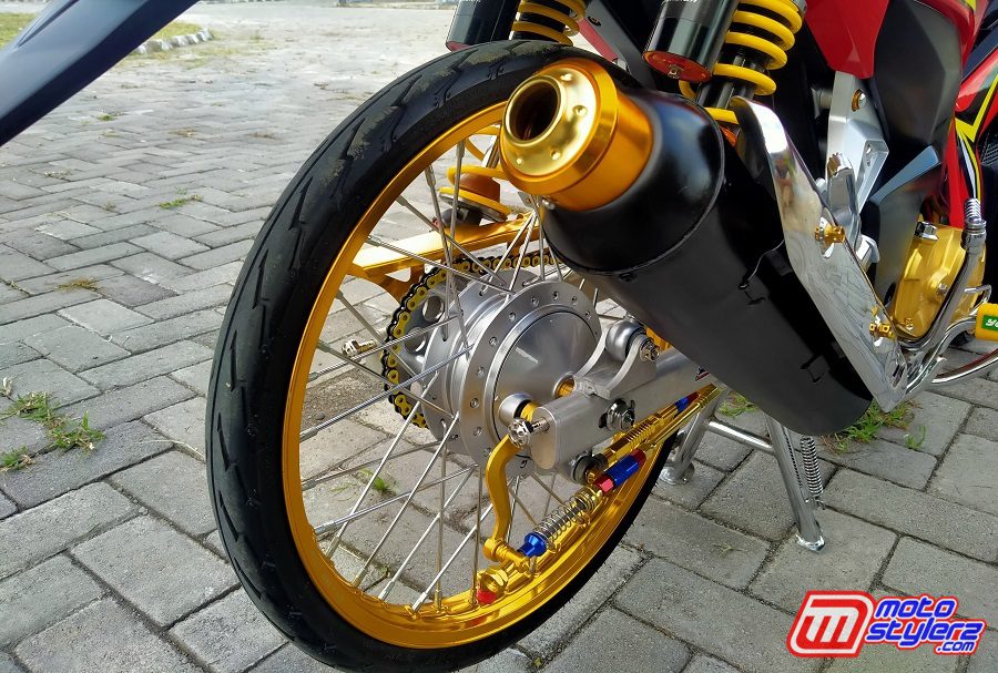 Buritan-Dikawal Pelek Scarlet, Diredam Ajrutan WP