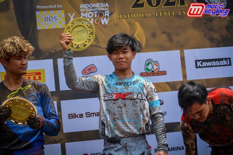 Jepri Bule Tampil Gemilang & Sapu Bersih Juara 4 Moto di 2 Seri Sekaligus