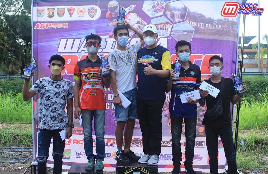 Juara MP1& MP2 Open Mix Bareng Ketua KONI Lubuklinggau Bambang Rubianto