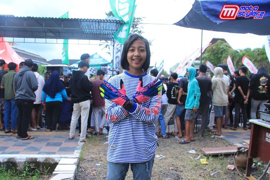 Aggun (Lady Dragster Asli Linggau)-Semoga Kedepannya Peserta Wanita