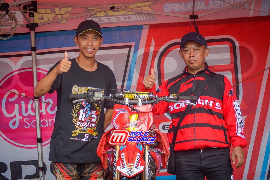 Bersama Owner Gordons (Asep Halim) Yang Terus Memberikan Suupport Maksimal