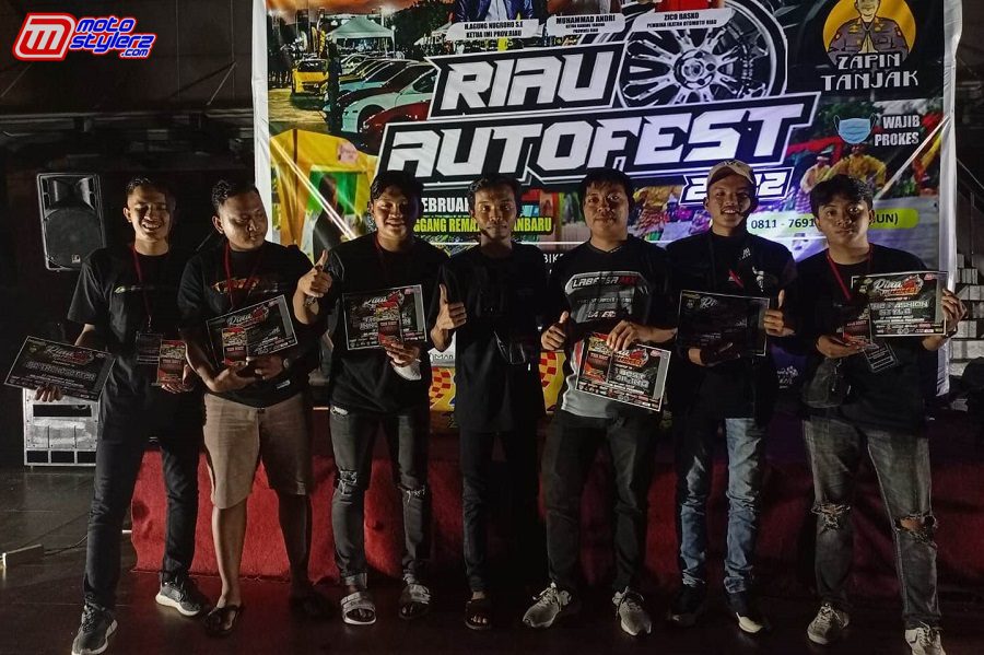 Peraih The Best Perform Pertama Bareng BoshGenk