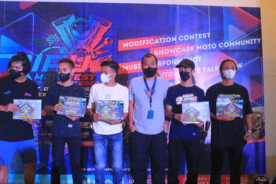 Juara Restorasi 2T Fashion Style Bareng (M Ikhsan, Owner Bono Production)