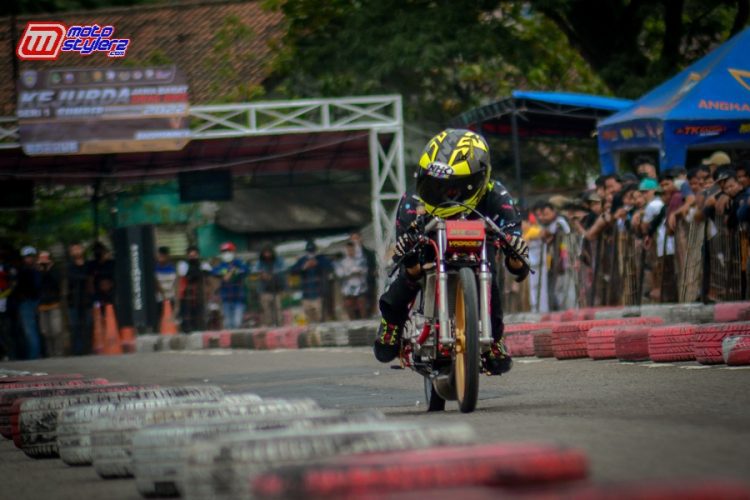 350 Stater Lebih Sukseskan Kejurda Dragbike Di Cimahi