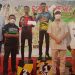 Teguh Moh Arief (dua dari kiri) Selaku CEO dari TZM Project Bersama Drs H Ratu Dewa (dua dari kanan) Saat Momen Penganugerahan 2 Dragster Terbaik Di Kelas Campuran 4T Local Sumatera