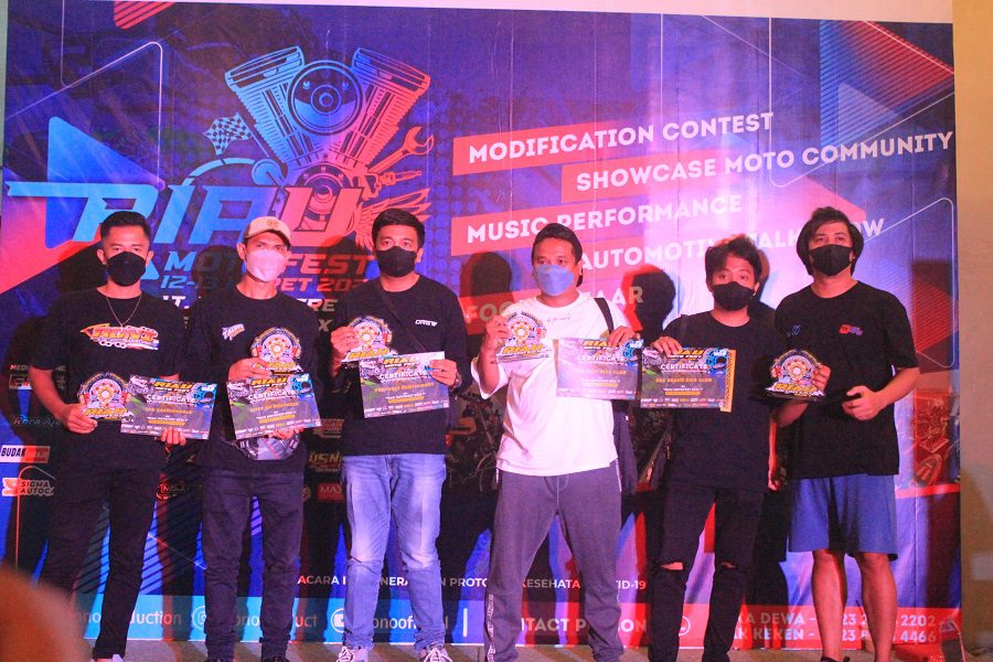 The Best Perform Kedua