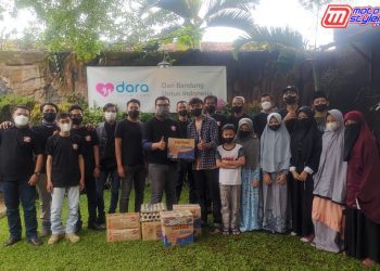Honda Vario Riders Club Bandung ke Panti Asuhan Daarul Arqom Bandung untuk membagikan sembako serta Al-Qur’an.