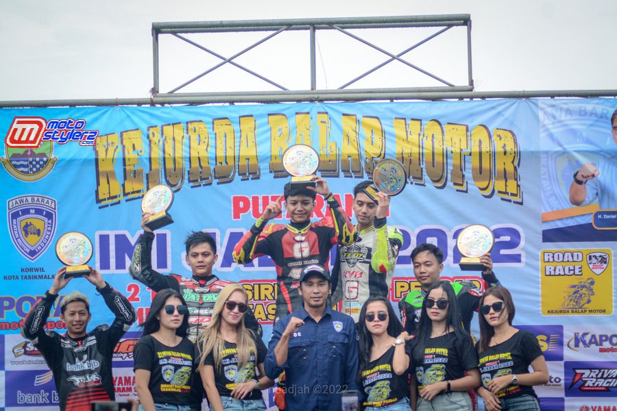 Podium Bersama Irvan OC (Kabid Roda 2 IMI Jabar)