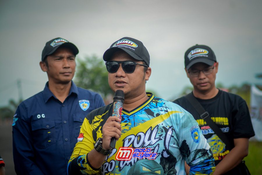 DMS (Ketua IMI Jabar) Ditemani Irvan OC (Kabid Roda 2) Serta Iman (Mewakili Kapota Motorsport)
