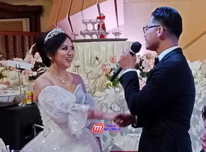 Mesin Waktu by De Jongh-Dilantunkan Romantis Di Tengah Kemasan Weeding Mewah
