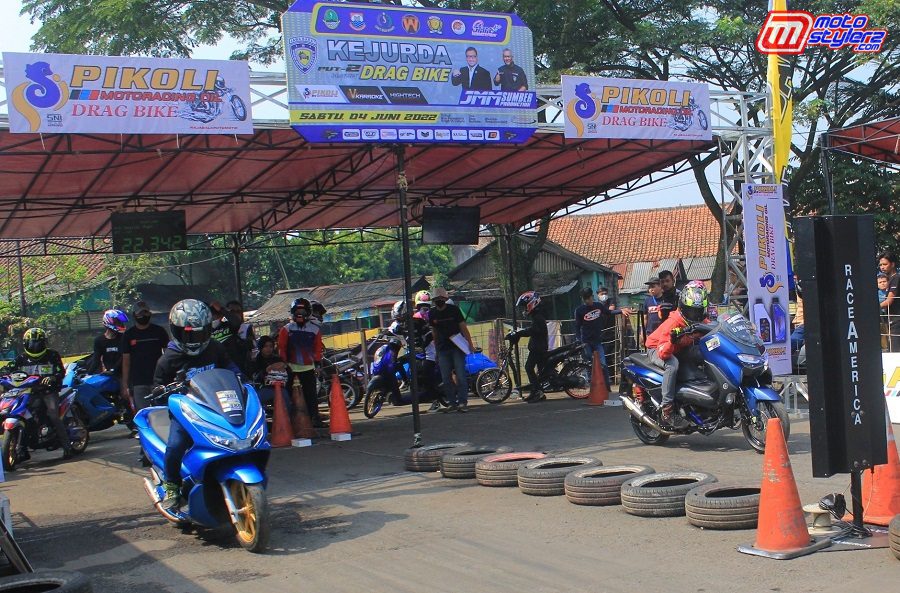 Kejurda Drag Bike Jabar Menjadi Bukti Pikoli Oil Selalu Manjakan Konsumen Setianya
