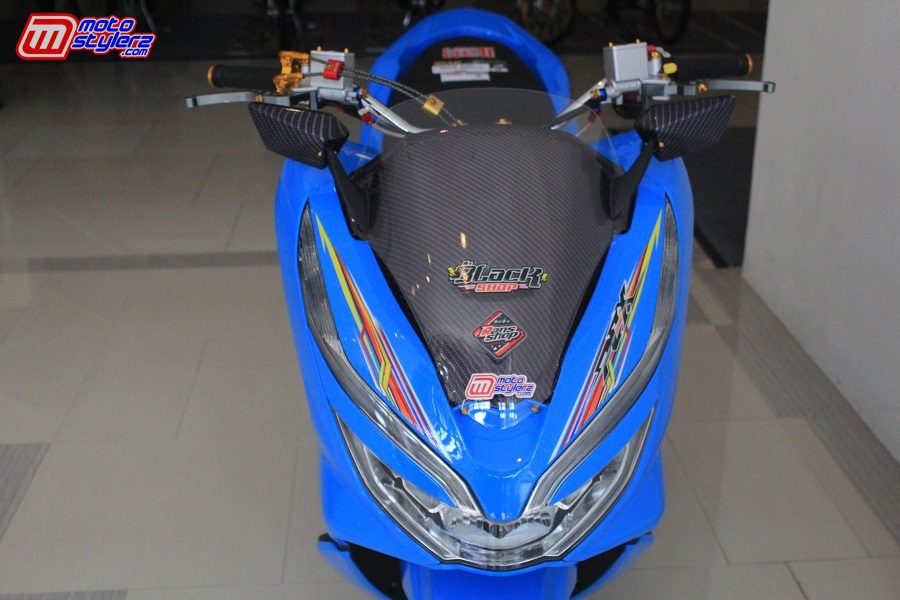 Repaint Blue Colour-Semakin Fresh, Nyentrik Ditandem Stripping Ransshop