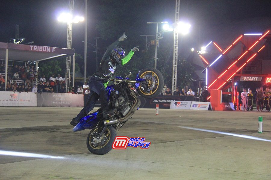 Aksi Extreme Freestyle Wawan Tembong-Sukses Hibur Masyarakat Bandung