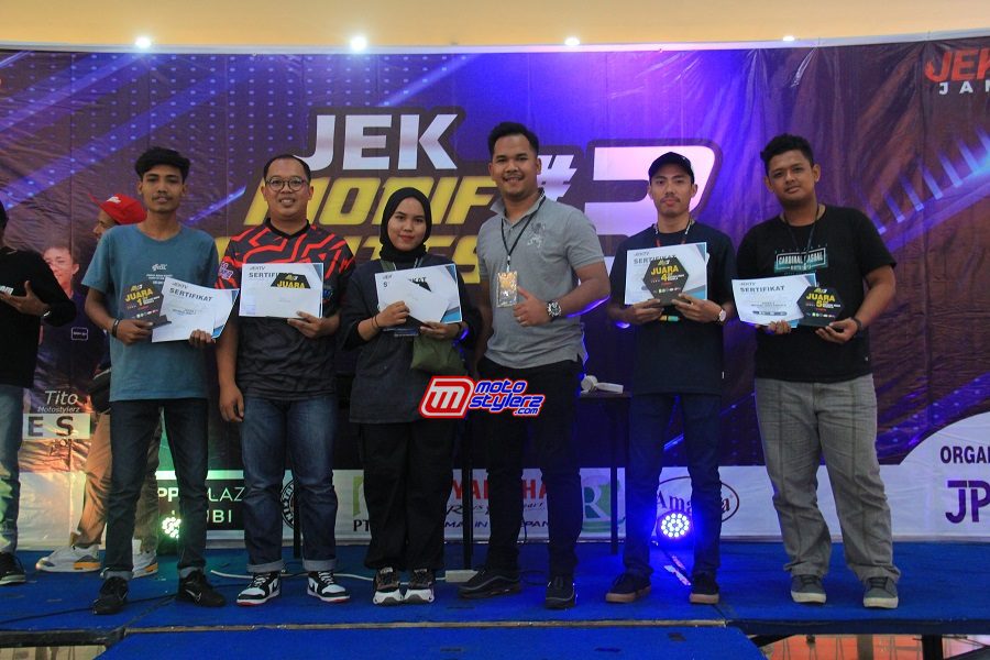 Bro Dede (Panitia) Bareng Juara Mothai Indo Pemula