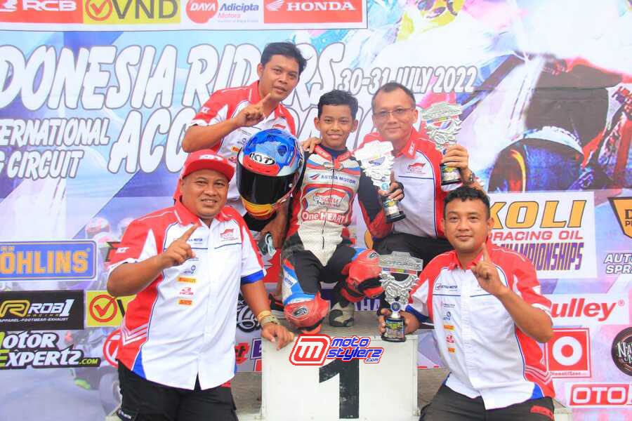 Tim ART Jogja Mengawal Allout Pembalap (Veda) Andalannya