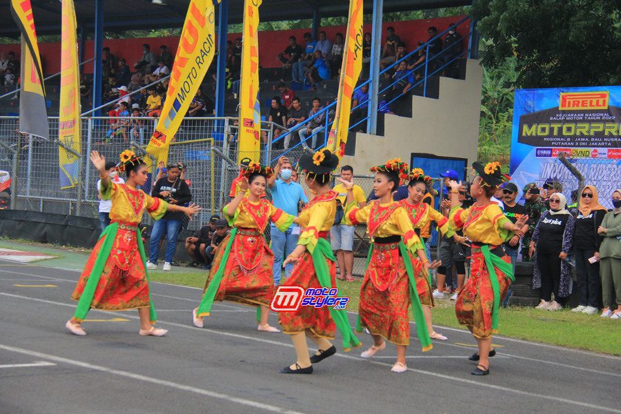 Turut dimeriahkan tarian khas betawi, simbol menjaga warisan budaya
