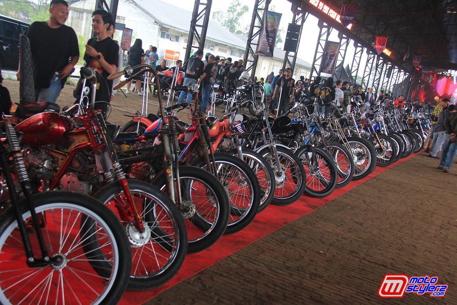 Barisan Motor Chopper-Mencerminkan Semangat & Lifestyle Bermotor Bikers Brotherhood 1% MC Indonesia di Nusantara.