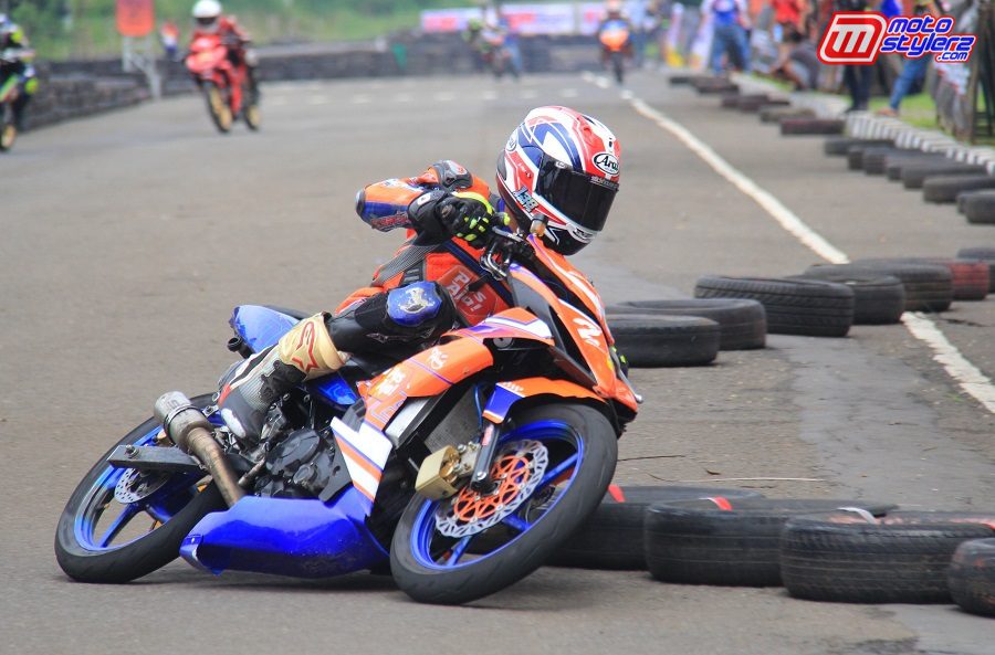 Bermain Konstan Menjadi Kunci Keberhasilan Azara Raih Prestasi