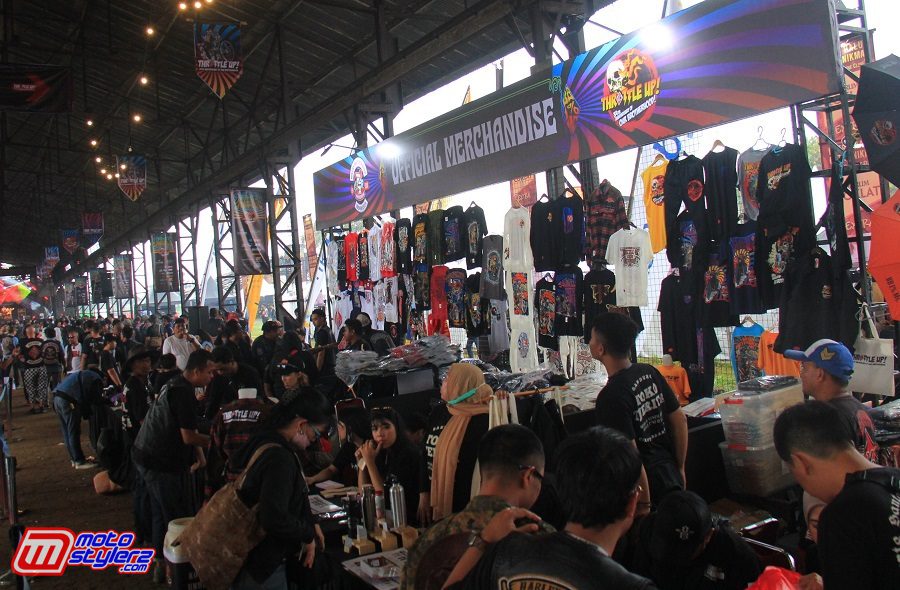 Official Marchandise-Laris Manis Diserbu BB1%MC Fanatisme