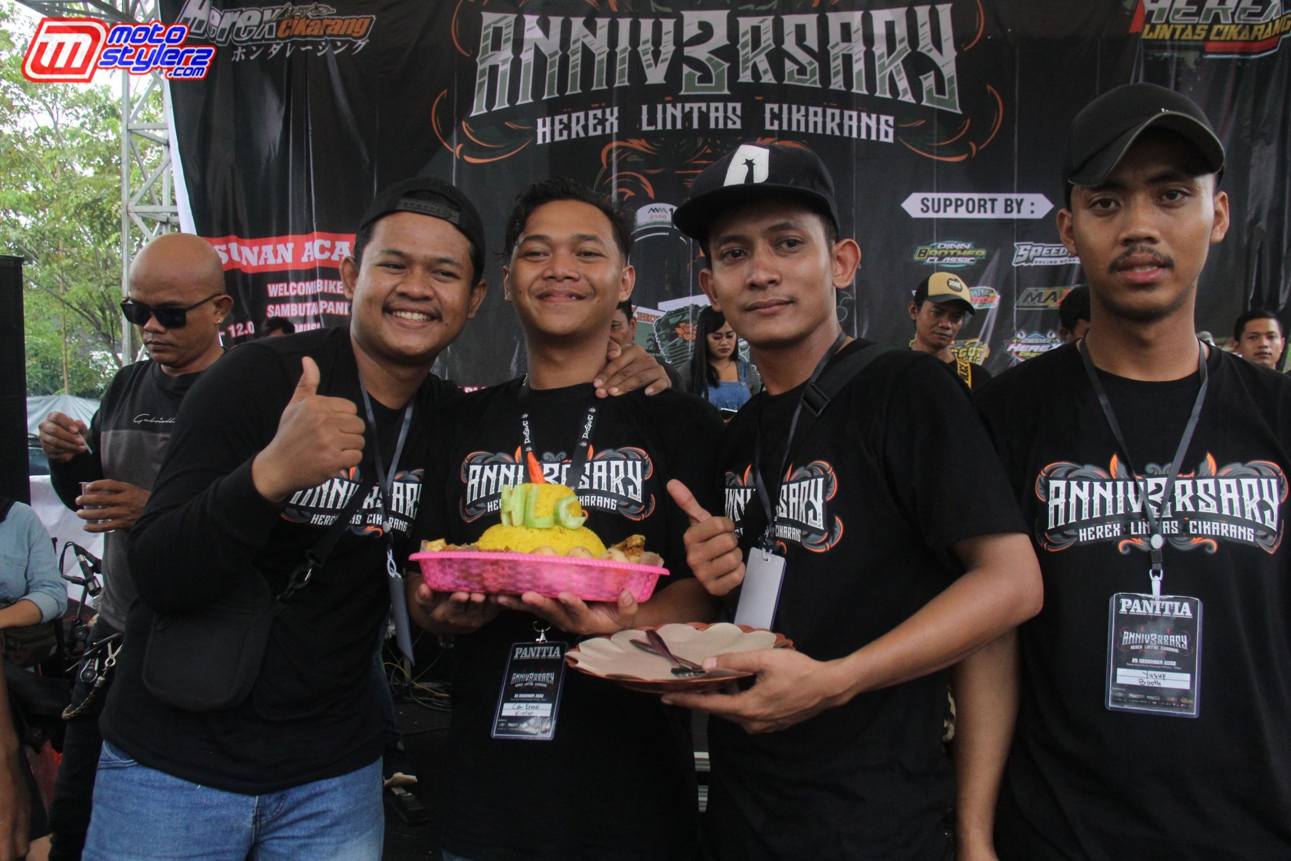 Berbagi Tumpeng-Bentuk Rasa Syukur Bertambah Usia 3 Tahun